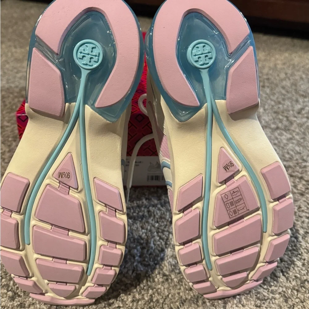 Tory Burch Tech Trainer Mesh - Picture 6 of 7